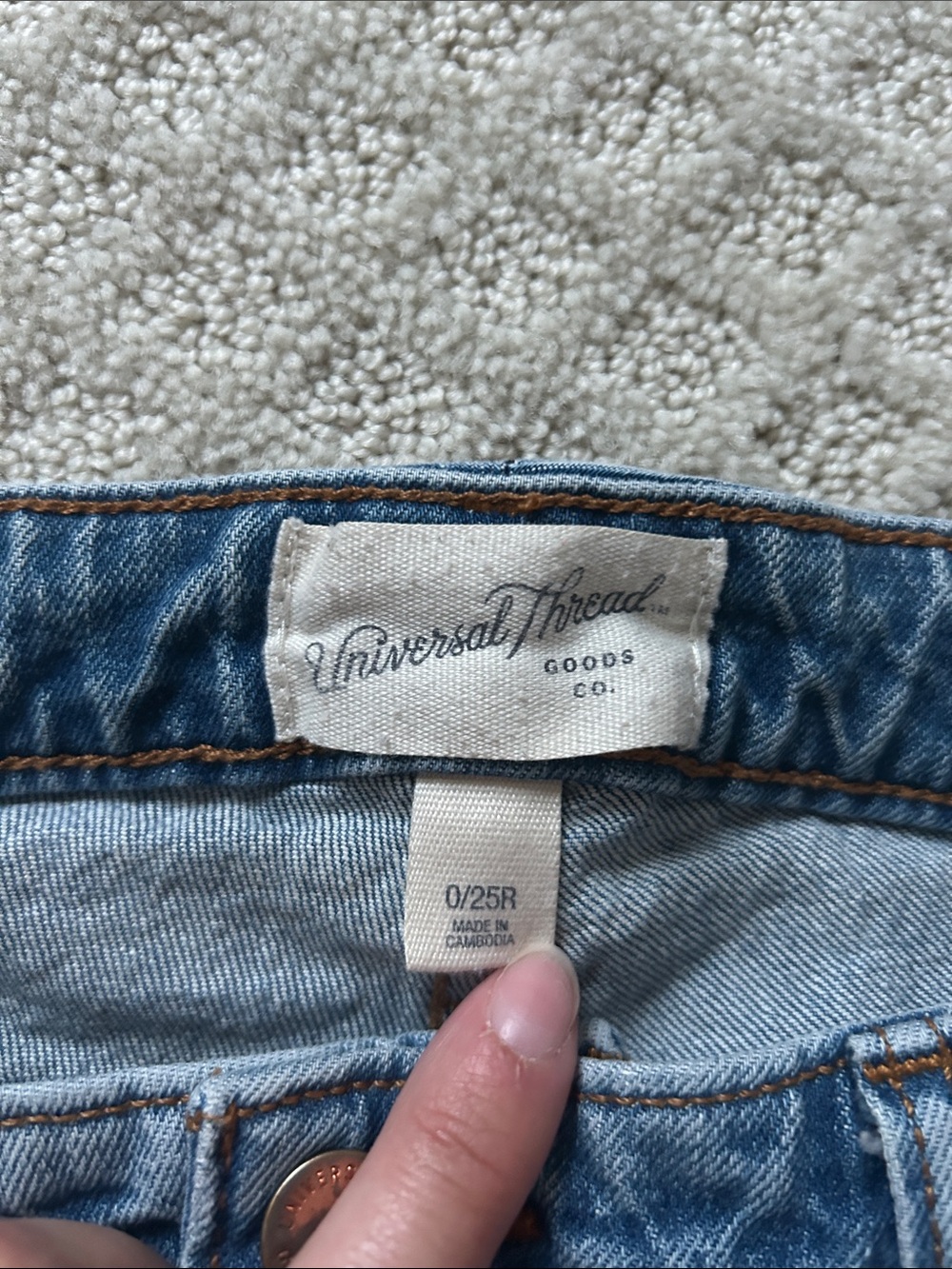 Universal Thread Denim Shorts Vintage Midi Medium Wash - Picture 3 of 4